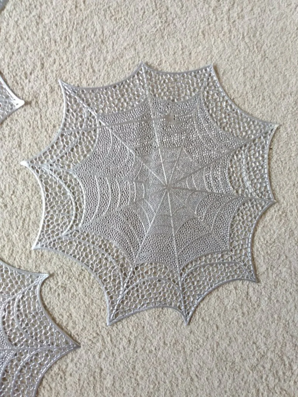 Set of 5 Halloween SILVER Vinyl Spiderweb Placemats 18